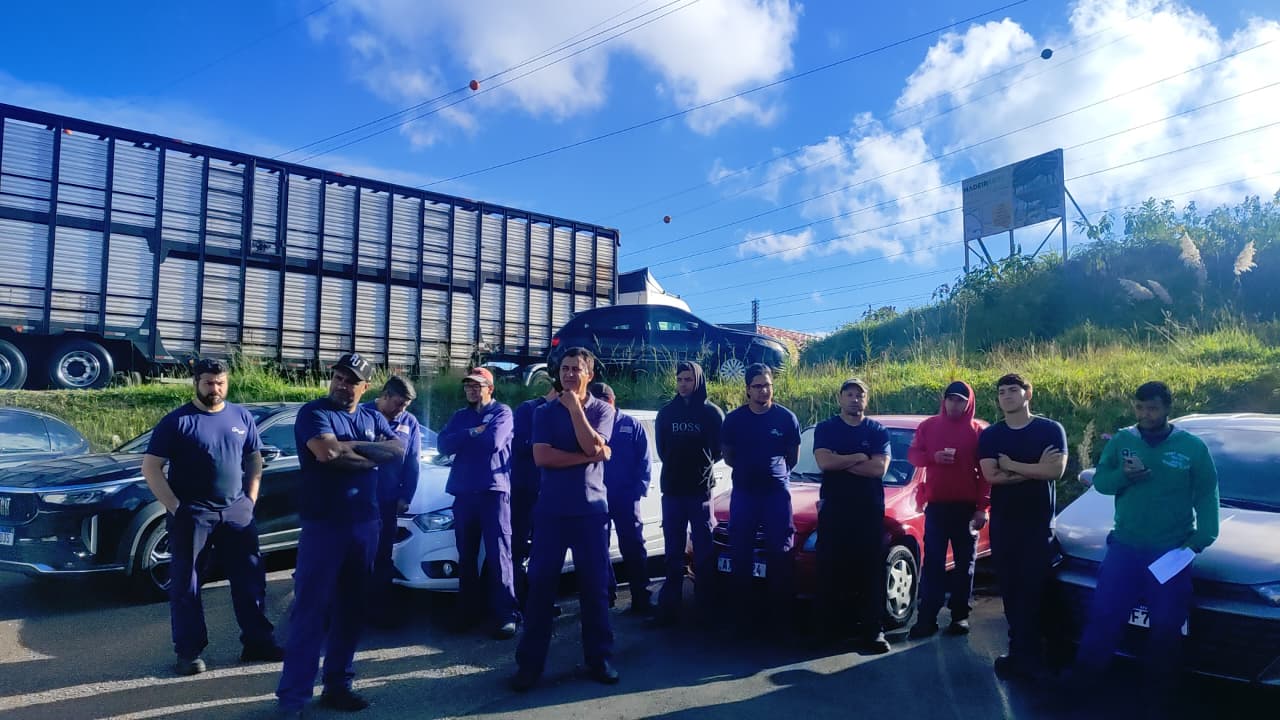 Cabs/Nítida: Maioria dos metalúrgicos aprova renovação de acordo de feriados pontes